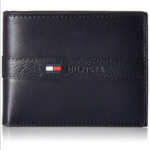 Tommy Hilfiger Bags - Tommy Hilfiger Men’s Navy Blue Leather Wallet Tommy Hilfiger Bags - Tommy Hilfiger Men’s Navy Blue Leather Wallet